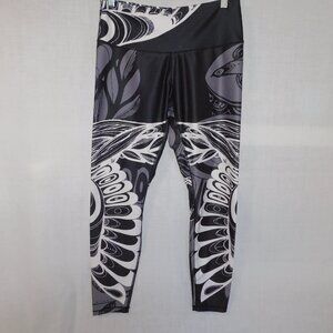 NoMiNou Womens M Black White Gray Indigenous Native Full Length Leggings
